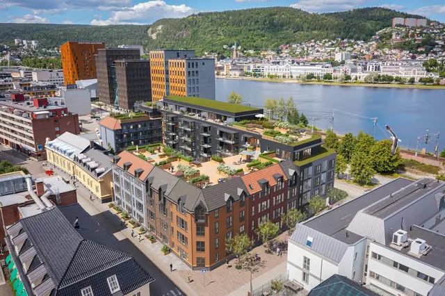 Sentralt på Strømsø.