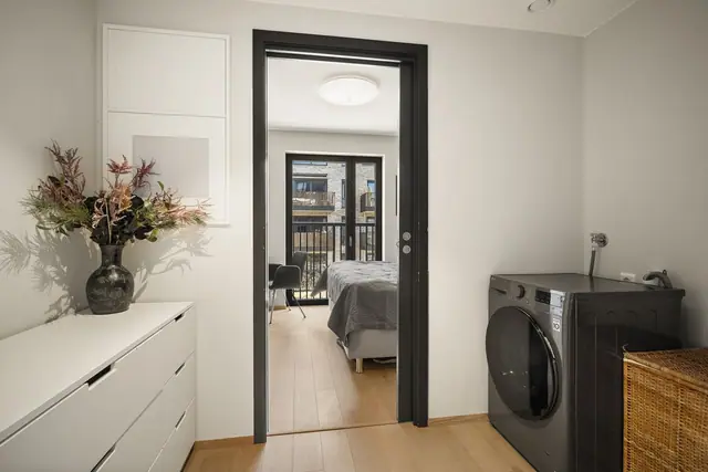 Et praktisk vaskerom, kan evt. gjøres om til et walk-in-closet!