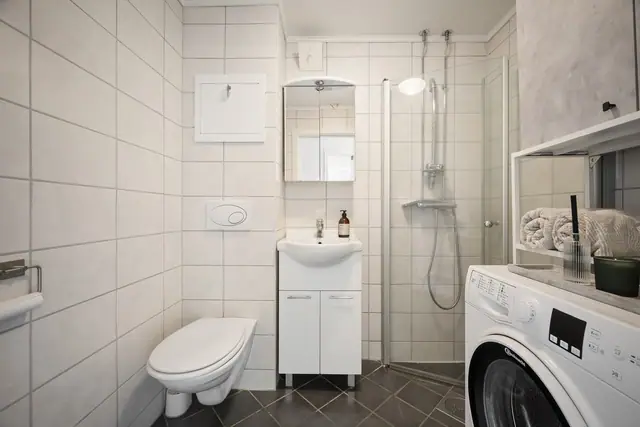 Baderommet ble renovert i regi av BRL i 2008/2009.