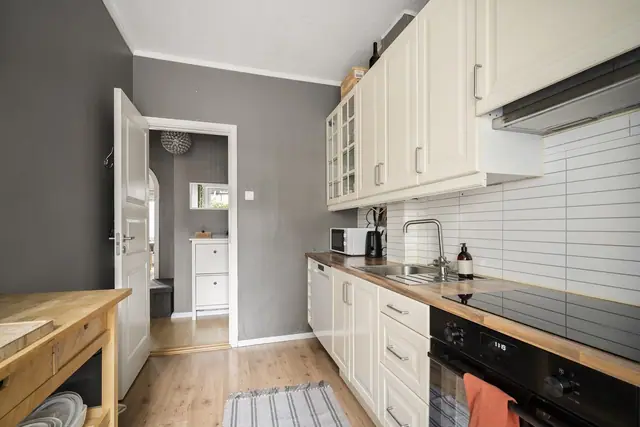 Profilerte fronter og laminat benkeplate!