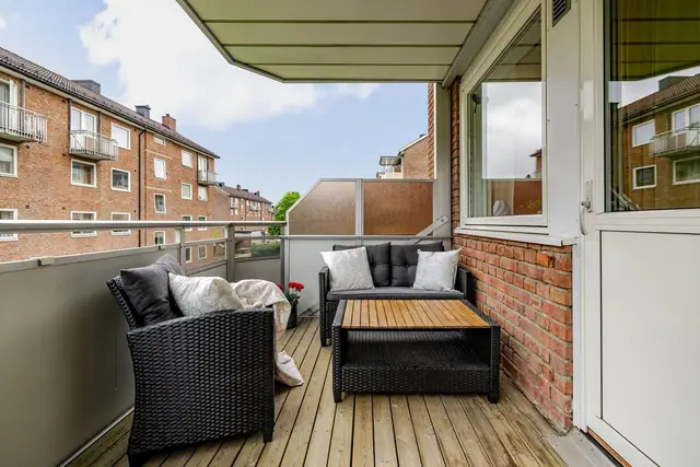 Herlig overbygget balkong på ca. 8 m²