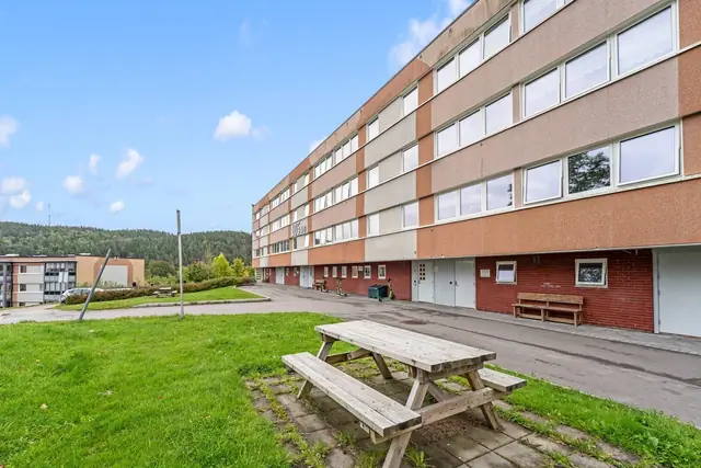 Boligen ligger i et etablert og rolig boligområde!