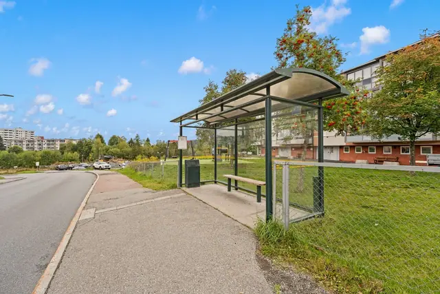 God forbindelse med buss til nærliggende områder!